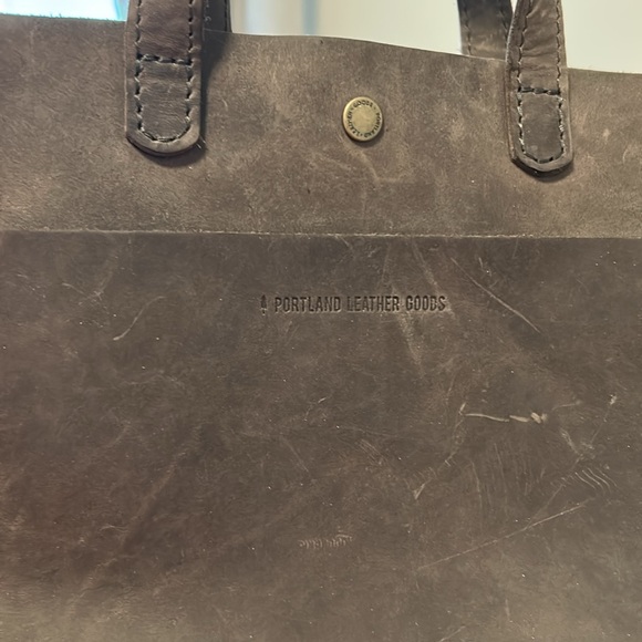 Portland leather goods bag - Picture 2 of 12